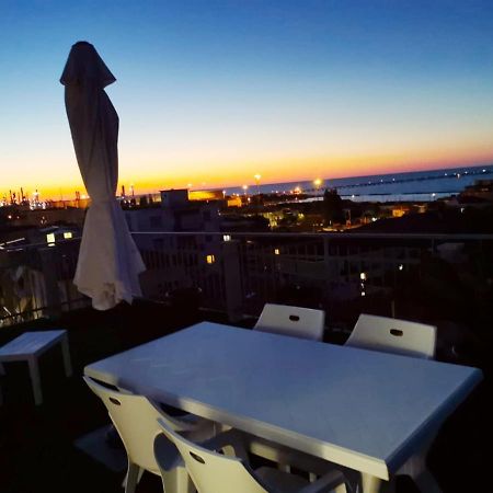 La Terrazza Lägenhet Falconara Marittima Exteriör bild